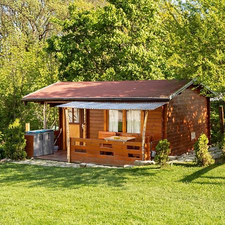 Cozy Wood Hut On The Farm Villa Trebivlice Exterior photo
