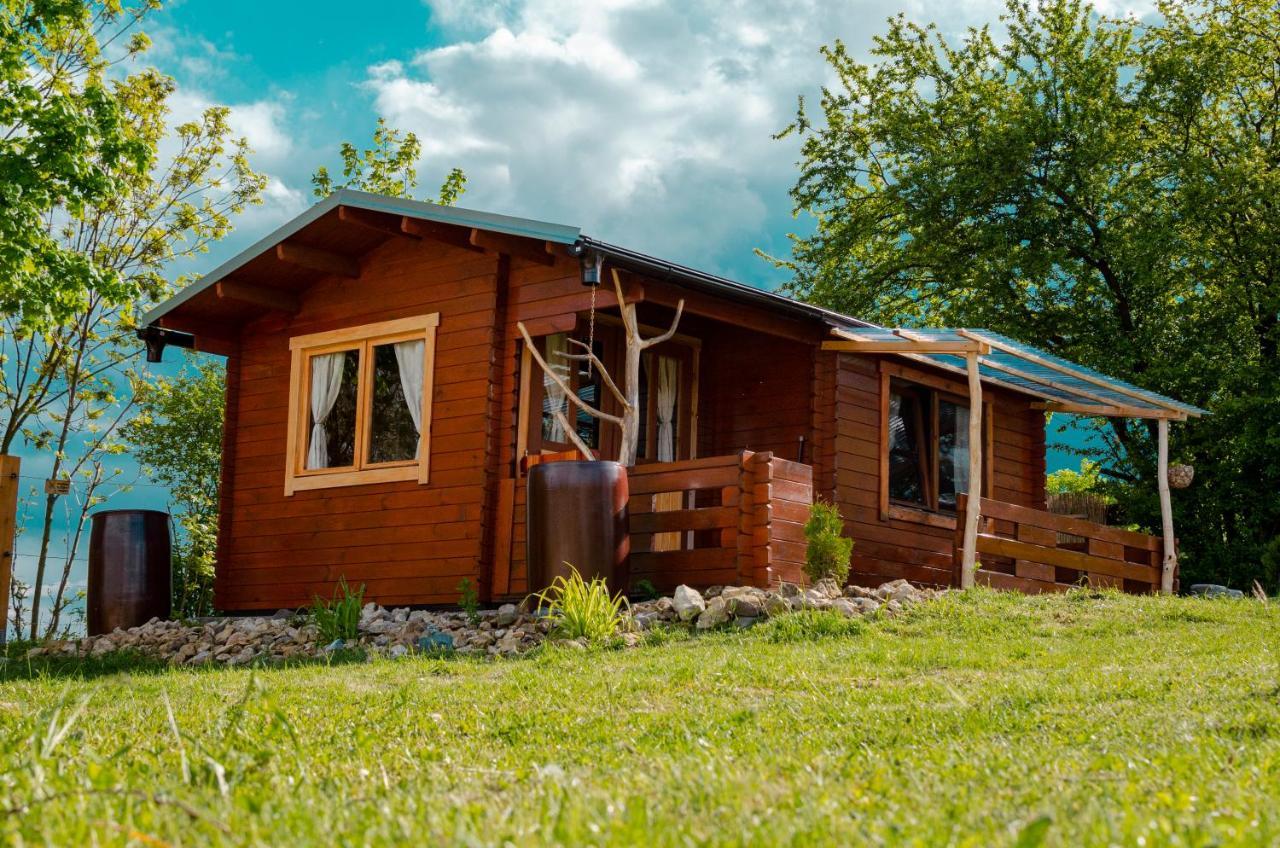 Cozy Wood Hut On The Farm Villa Trebivlice Exterior photo