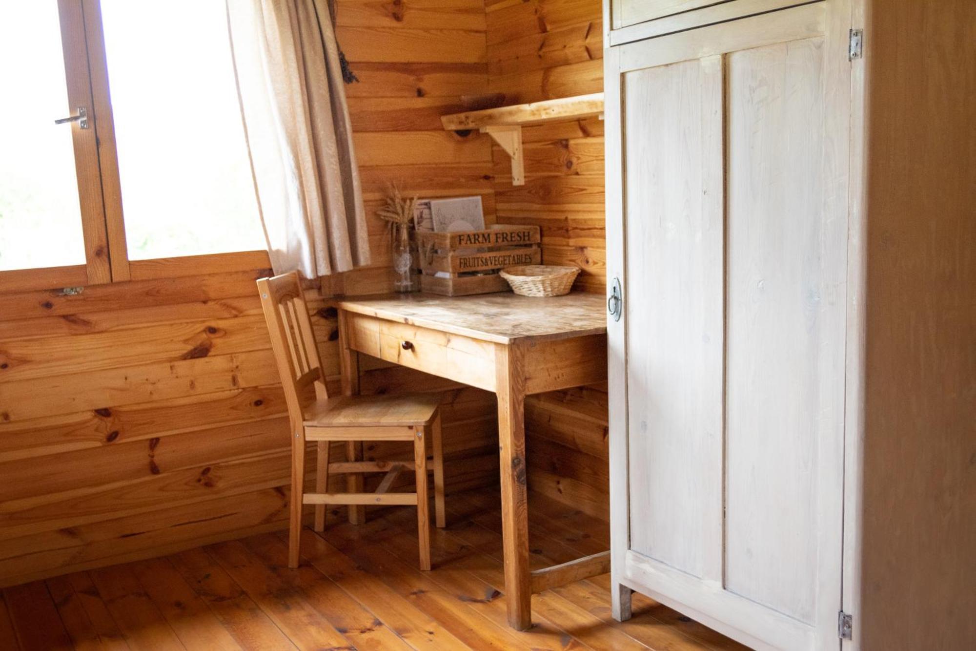 Cozy Wood Hut On The Farm Villa Trebivlice Exterior photo
